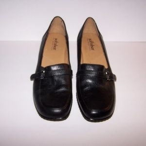 Softshoe by Medicus Loafers Heels Shoes 11 M